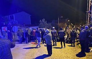 Virajı alamayan cip bahçe duvarına girdi, o anlar...