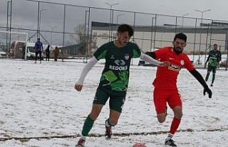 Yakutiye Belediyespor liderliğe devam dedi