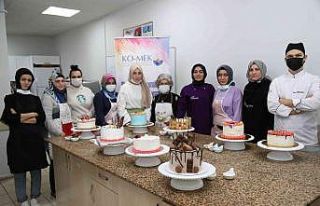 Yaş pasta kursiyerlerinden çocuklara doğum günü...