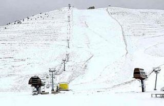Yedikuyular beyaza büründü