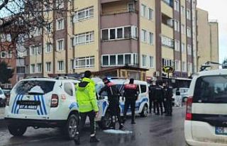 Yemek siparişi verdi, telefonla kuryenin tacizine...