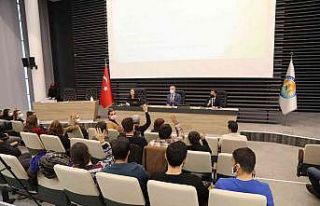Yerel yönetimler ve kadın üretici pazarları panelde...
