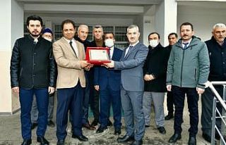 Yeşilyurt’ta iki okul modern bir kimliğe kavuştu