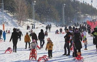 Yılbaşı öncesi Palandöken tıklım tıklım