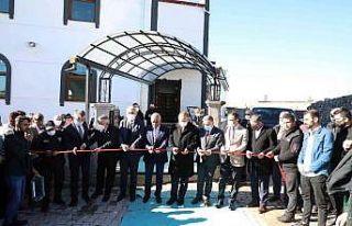 Yıldırım düşmesi sonucu hasar gören Yeşilyurt...