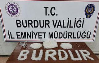 Yolcu otobüsünde 1 kiloya yakın uyuşturucu ile...