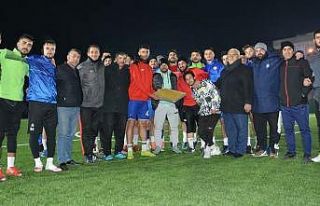 Yunusemre Belediyesinden, amatör kulüplere moral...