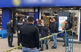 130 liralık faturaya sinirlenerek GSM bayiinde 2...