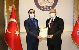18 yıllık cinayeti aydınlatan ekibe başarı belgesi...