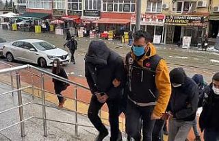 1 günde 100 kilograma yakın uyuşturucu ele geçirildi