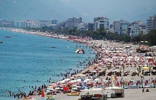 2021 yılını 9 milyonu aşkın turistle tamamlayan...