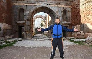 296 gündür yürüyen sanatçı İznik’te
