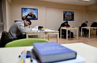 29 Ekim Gençlik Merkezi öğrenciler için 24 saat...