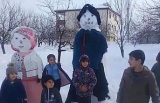 2 metre boyundaki kardan adam ilgi odağı oldu