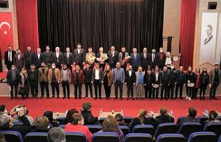 3 Ocak Şiir Yarışmasında ödüller sahiplerini...