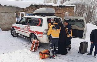 3 saatlik çalışmayla yol açıldı, hamile kadın...