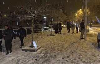 43 ilin geçiş güzergahında yoğun kar yağışı...