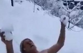 89 yaşındaki Rizeli Malik dede karın tadını kar...