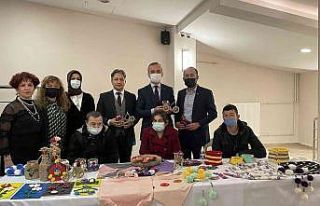 95 eserini sergileyen çocuklar başarıya imza attı