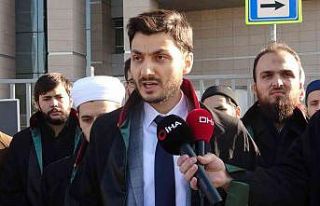 9 Eylül Üniversitesi Dekan Yardımcısına suç...