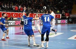 A Milli Erkek Hentbol Takımı’nın hedefi Kıbrıs...