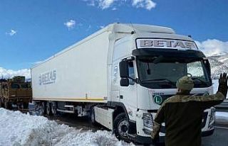 Adana-Gaziantep Otoyolu’nda mahsur kalanlar için...