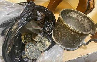 Adana’da Roma dönemine ait sikke ve objeler ele...