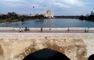 Adana’da tarihin içinde maraton koşusu