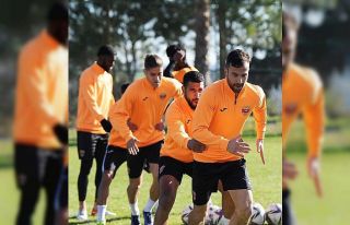 Adanaspor’da 3 futbolcunun koronavirüs testi pozitif...