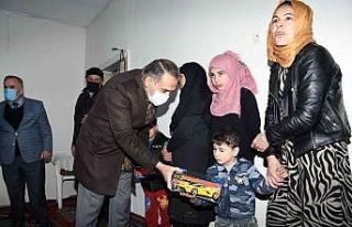 Adıyaman Valiliğinden Iraklı aileye yardım