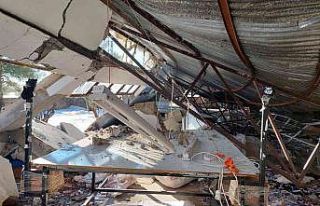 Adıyaman’da tekstil fabrikasının çatısı çöktü