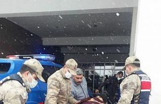 AFAD ve jandarma mağdur vatandaşların imdadına...