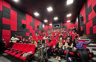 AGM Sinema Salonu kapılarını ’İyi ki Varsın...