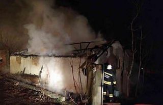 Ahır yangını: 1 yaralı, 5 hayvan telef oldu