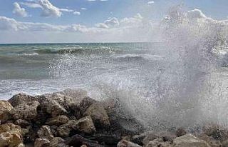 Akdeniz’de fırtına