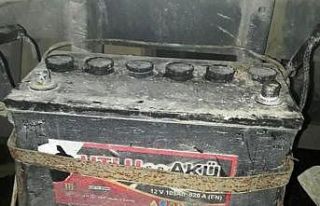 Akü hırsızı fazla kaçamadı