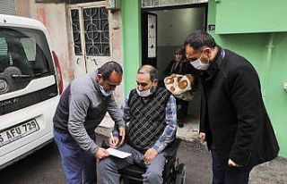 Akülü sandalyesi çalındı, belediye tekrardan...