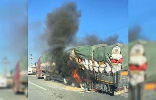 Alaşehir’de hareket halindeki tırın dorsesinde...