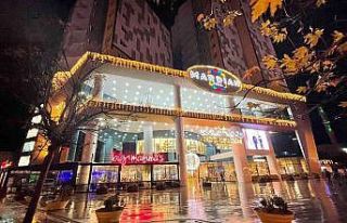 Alışveriş merkezi müşteri memnuniyeti için kendi...