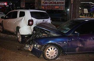 Alkollü sürücü 5 araca çarparak durabildi: 2...