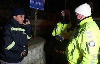 Alkollü sürücüler polislere zor anlar yaşattı