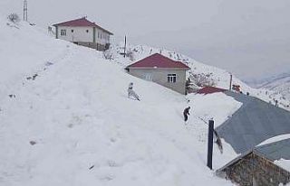 Altı köyün yolları 12 gündür kapalı