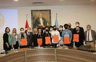 Anadolu Lisesi öğrencilerine İHA sertifikası