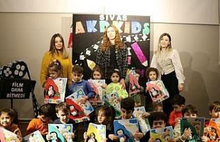 Anaokulu miniklerinin karne heyecanı