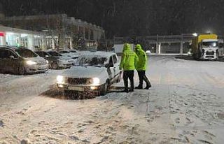 Ankara-Kayseri karayolunda trafik kontrollü sağlanıyor