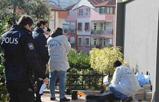 Antalya’da bina bahçesinde şüpheli ölüm