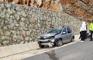 Antalya’da trafik kazası: 2 yaralı