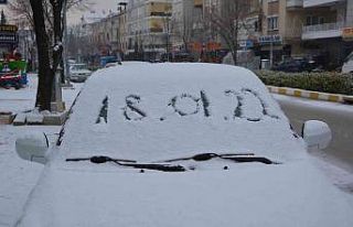 Antalya’nın Korkuteli ilçesinde kar sevinci