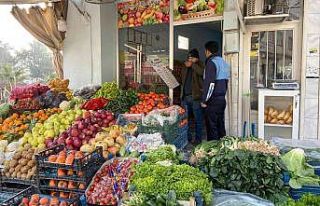 Araban’da zabıtadan etiket denetimi