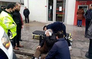 Aracın çarptığı yaya yaralandı
